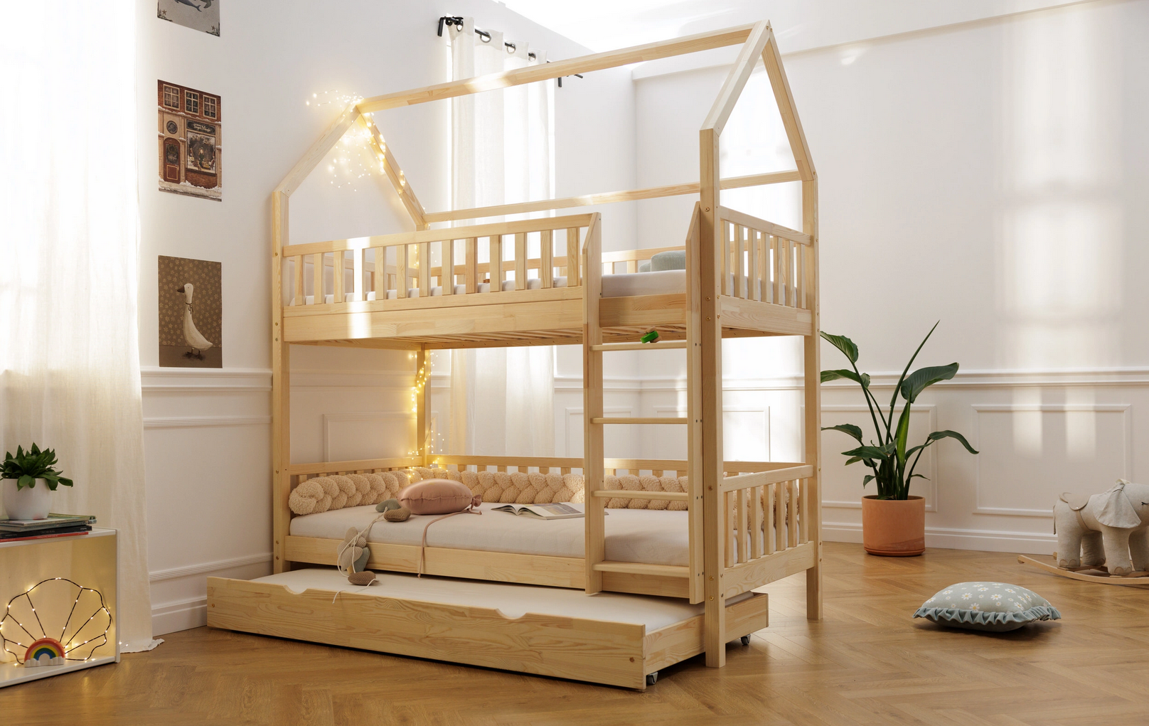 کلبه تخت نوژین